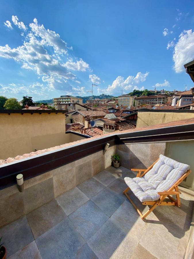 Magic Place Bergamo! Relax Apartment With Terrace In The Heart Of The City ภายนอก รูปภาพ