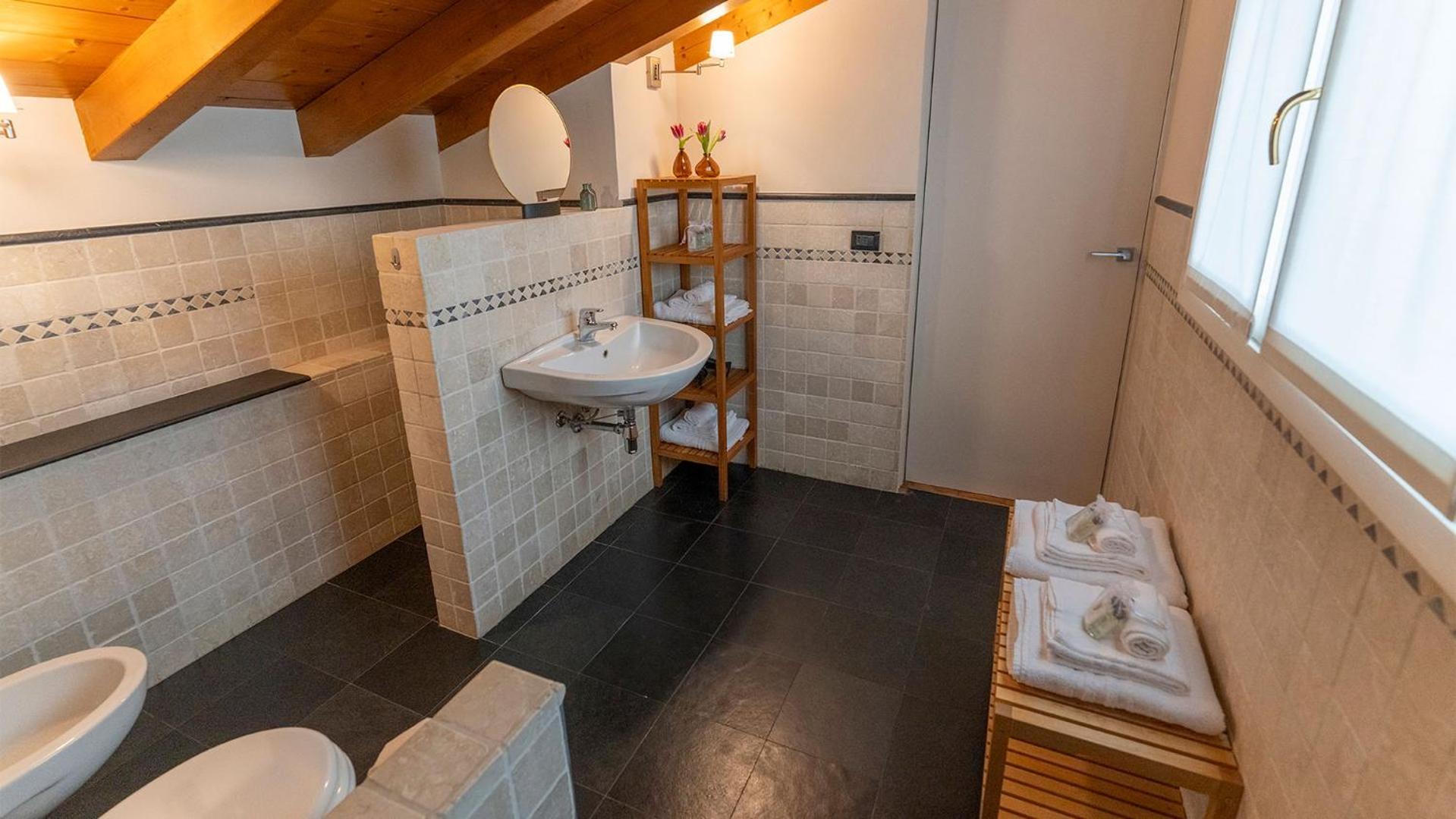 Magic Place Bergamo! Relax Apartment With Terrace In The Heart Of The City ภายนอก รูปภาพ